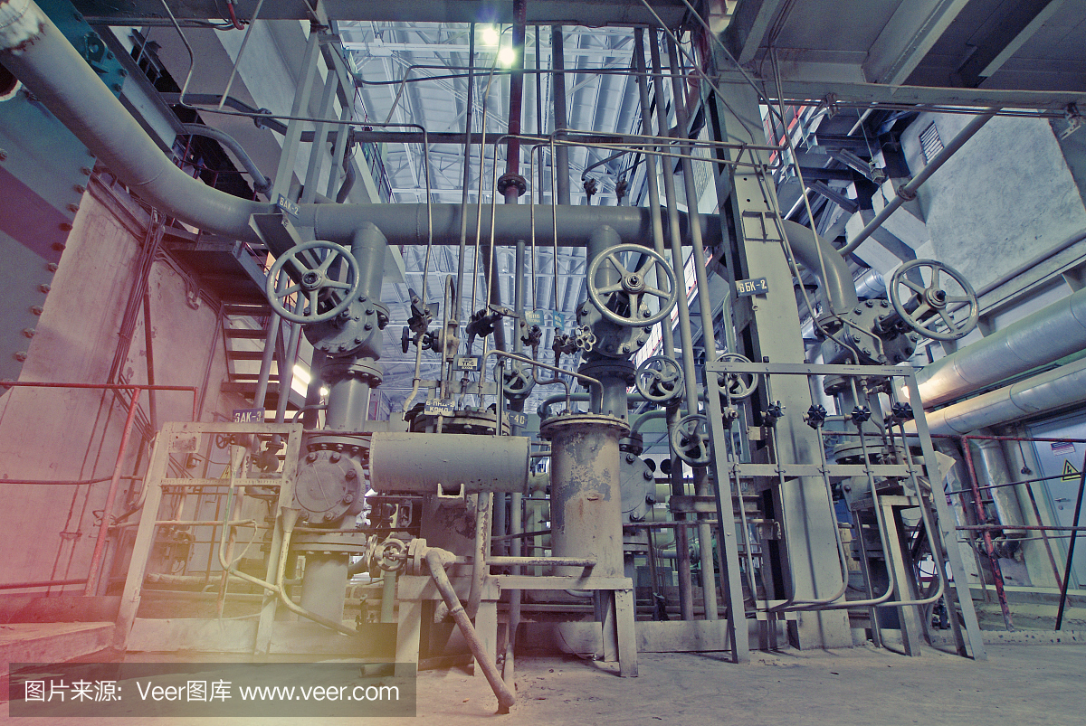 現(xiàn)代工業(yè)發(fā)電廠內(nèi)的設(shè)備、電纜和管道